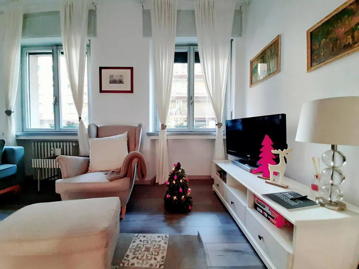 Moon River House Apartment Verona Italy