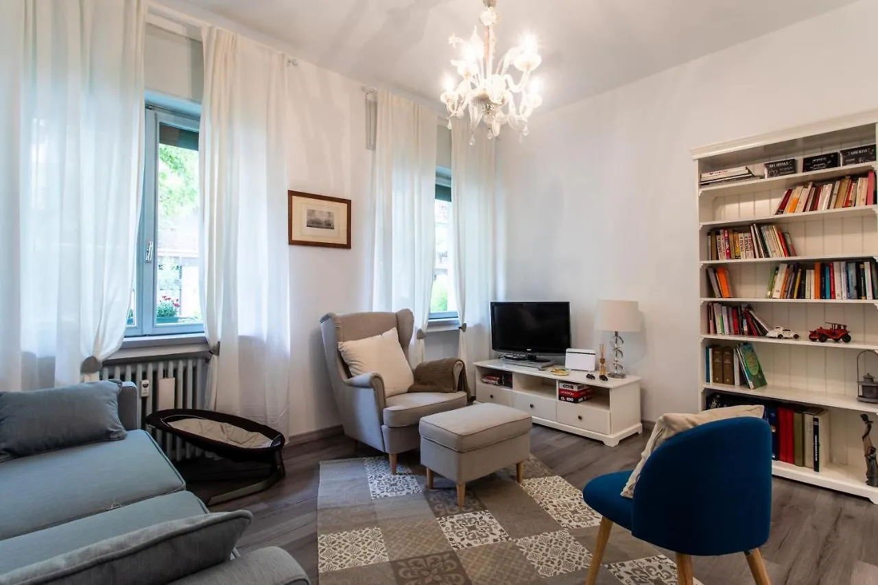 Moon River House Apartment Verona Italy